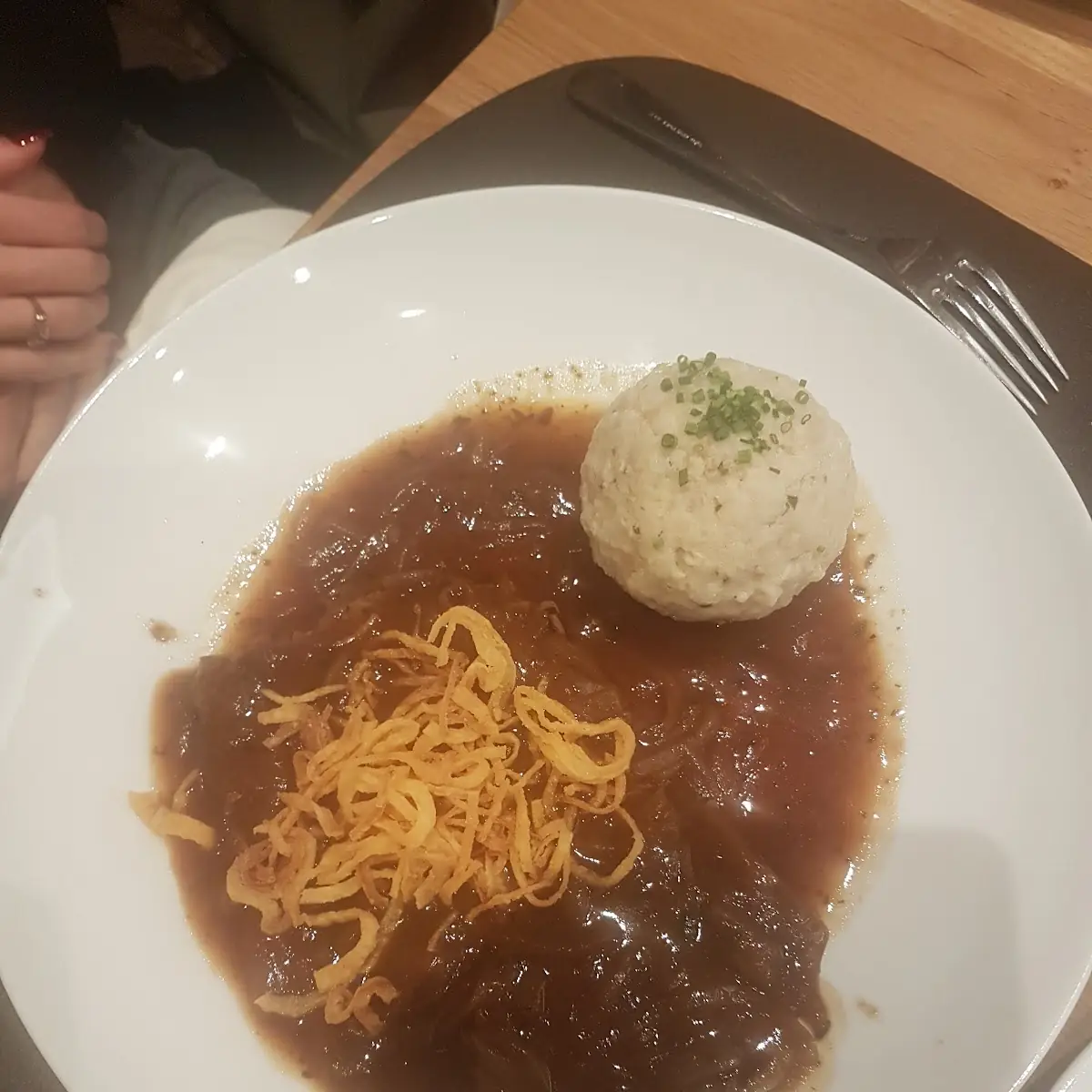 Zwiebelrostbraten Mit Semmelknödel