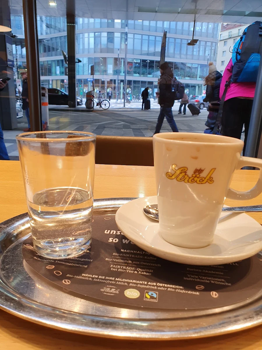 Kaffe Mit Gipfeli