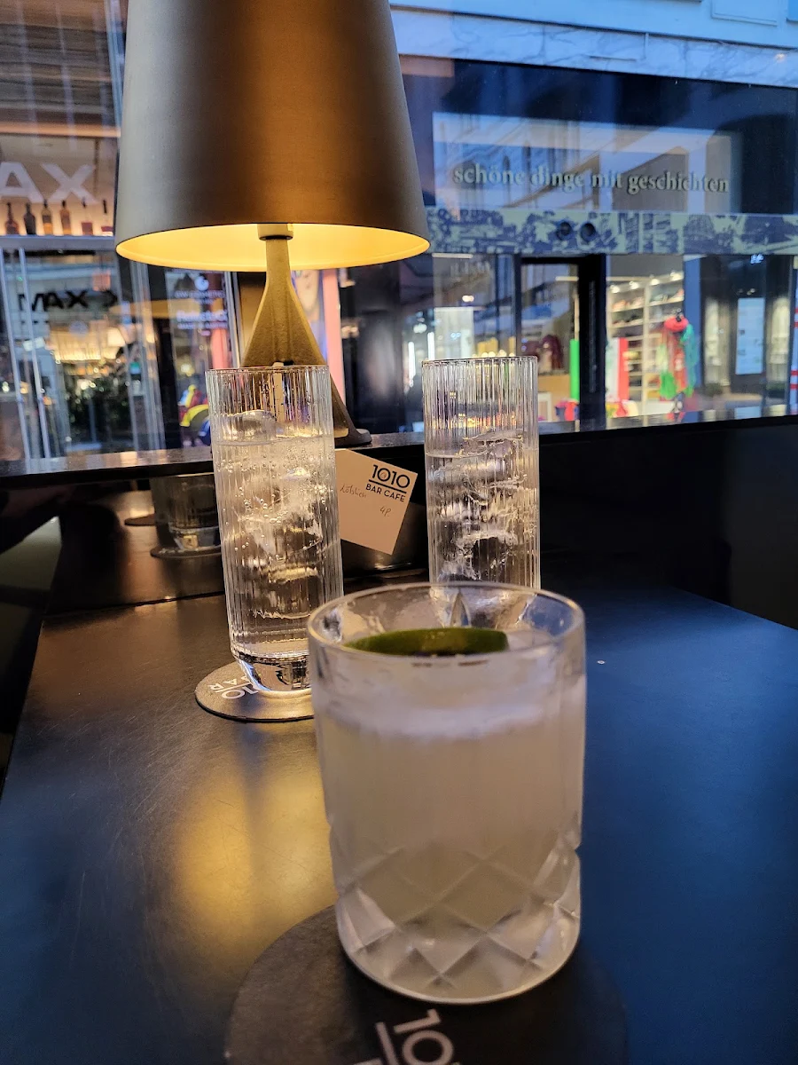 Cocktails 10 Century