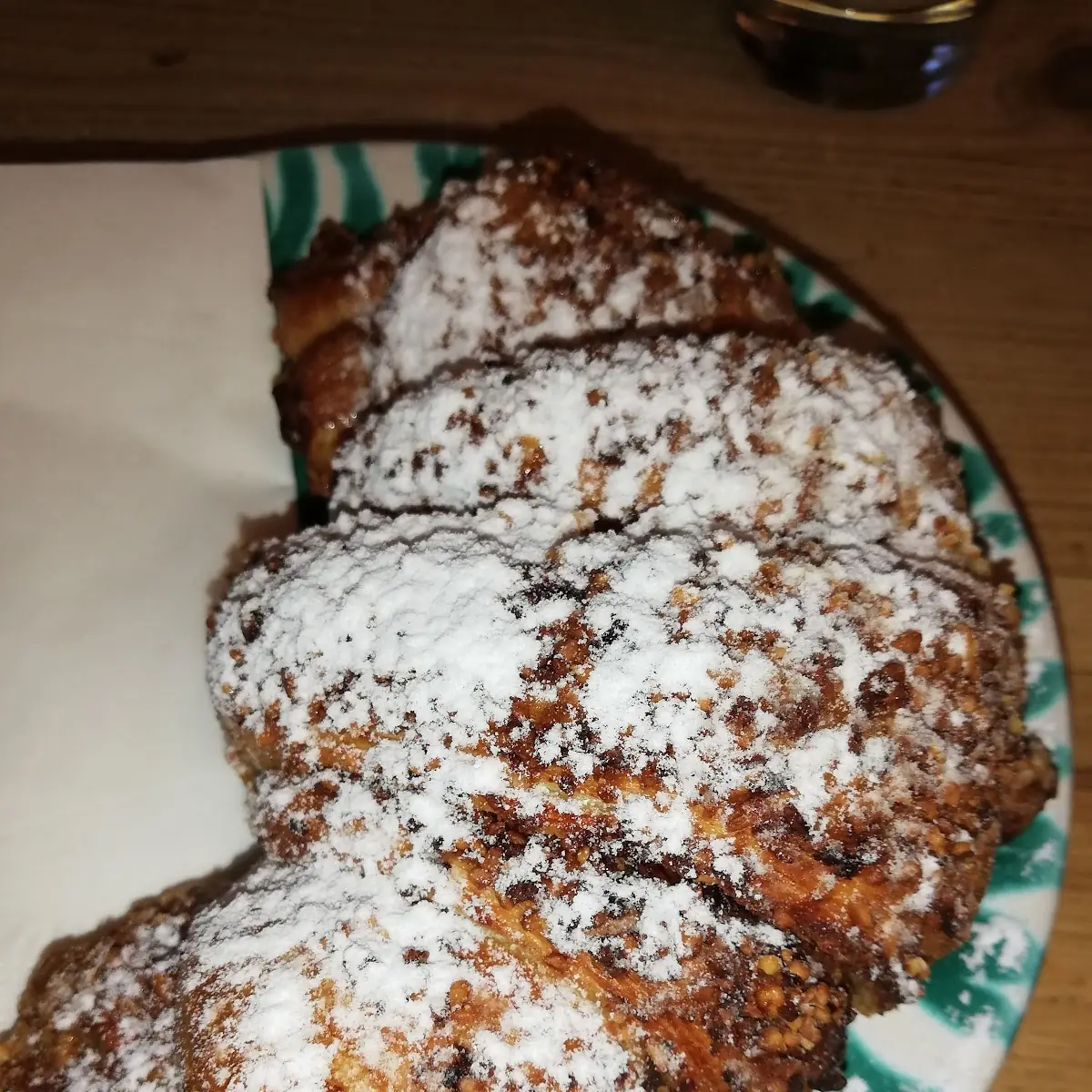 Nusskipferl