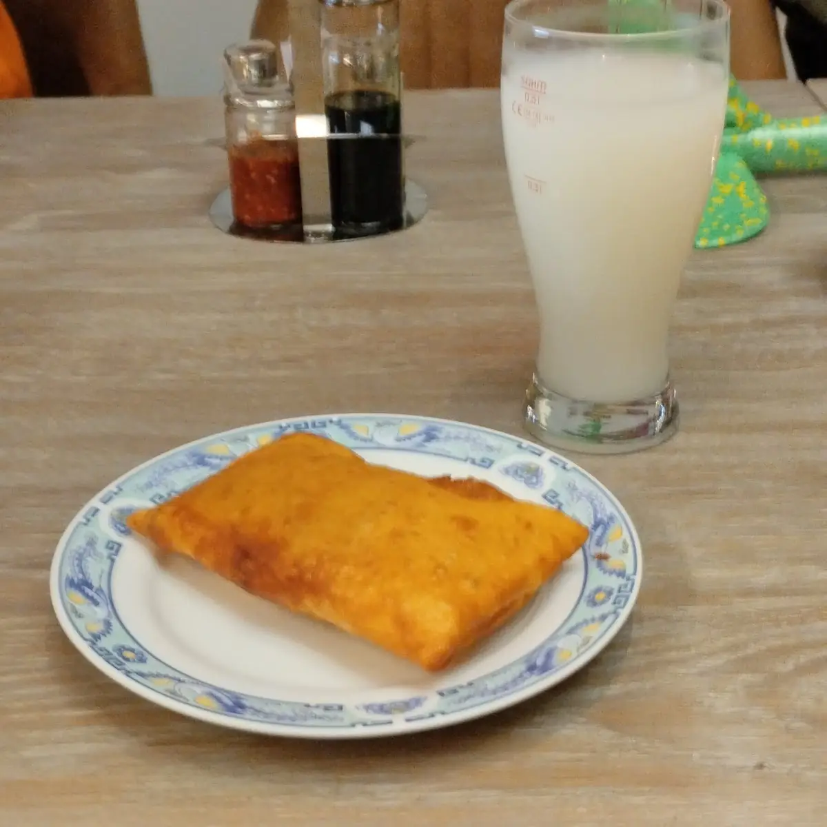 Special Menüs Mit Suppe Frùhlingsrolle Oder Mini-frühlingsrollen Reis Und Hauptgericht