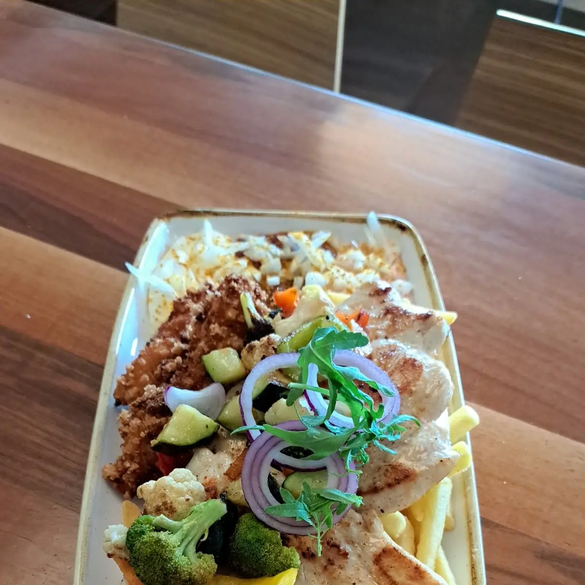 Grillteller Mit Hühnerfleisch