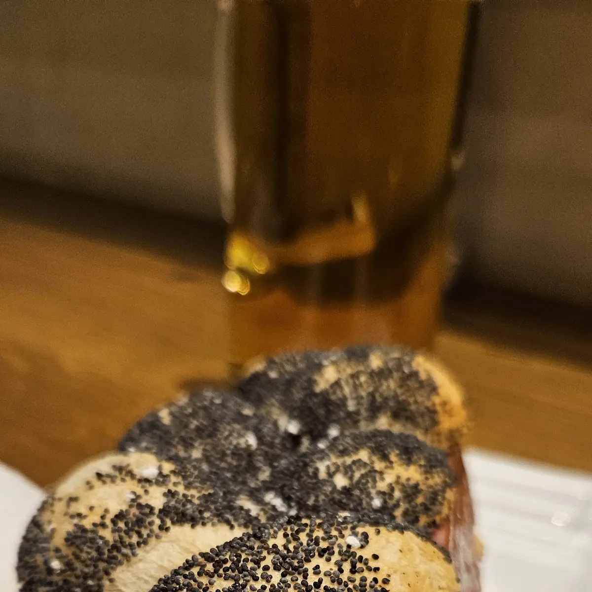 Käseleberkäse In Mohnflesserl