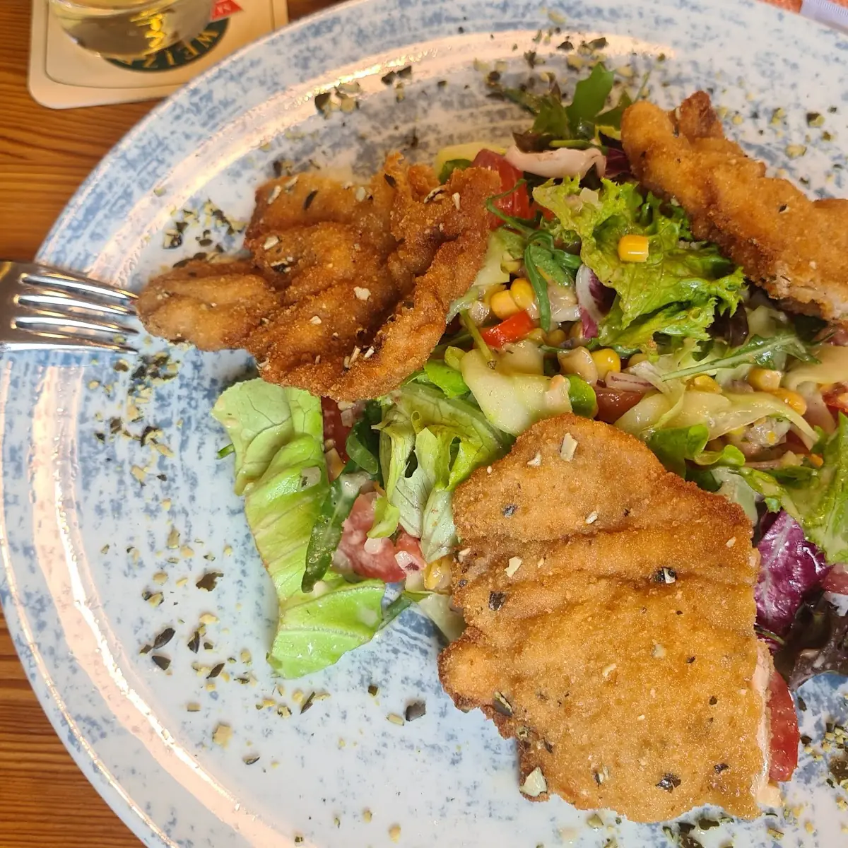 Gebackenes Hendlhaxerl