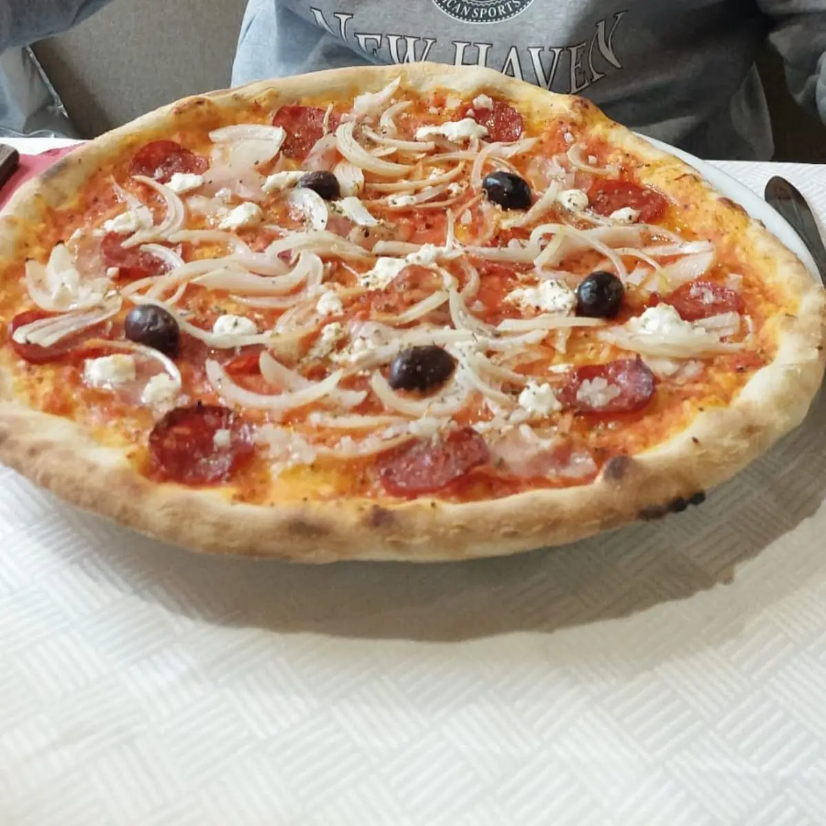 Pizza Balkanese