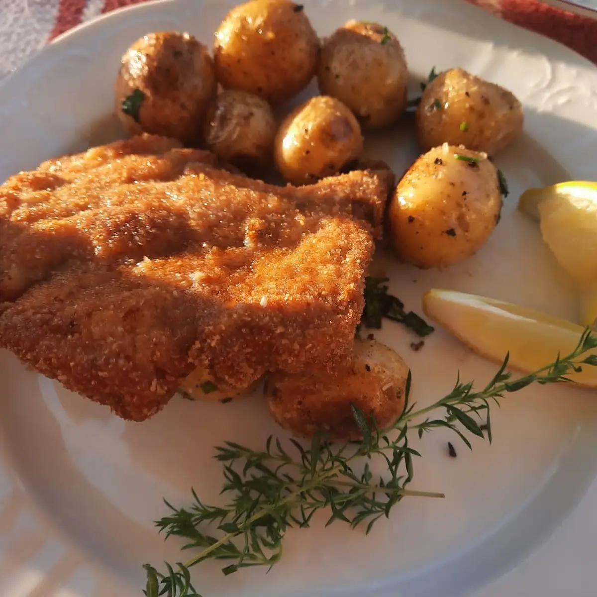 Überbacken Kotlett Mit Erdäpfel