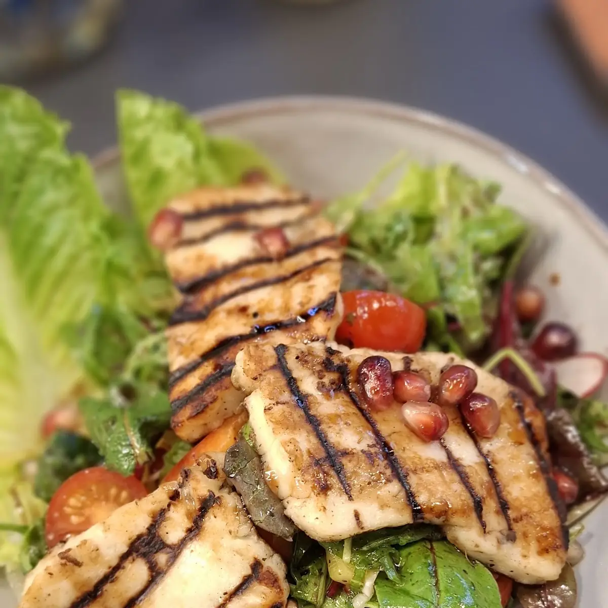 Halloumi Käse Salat