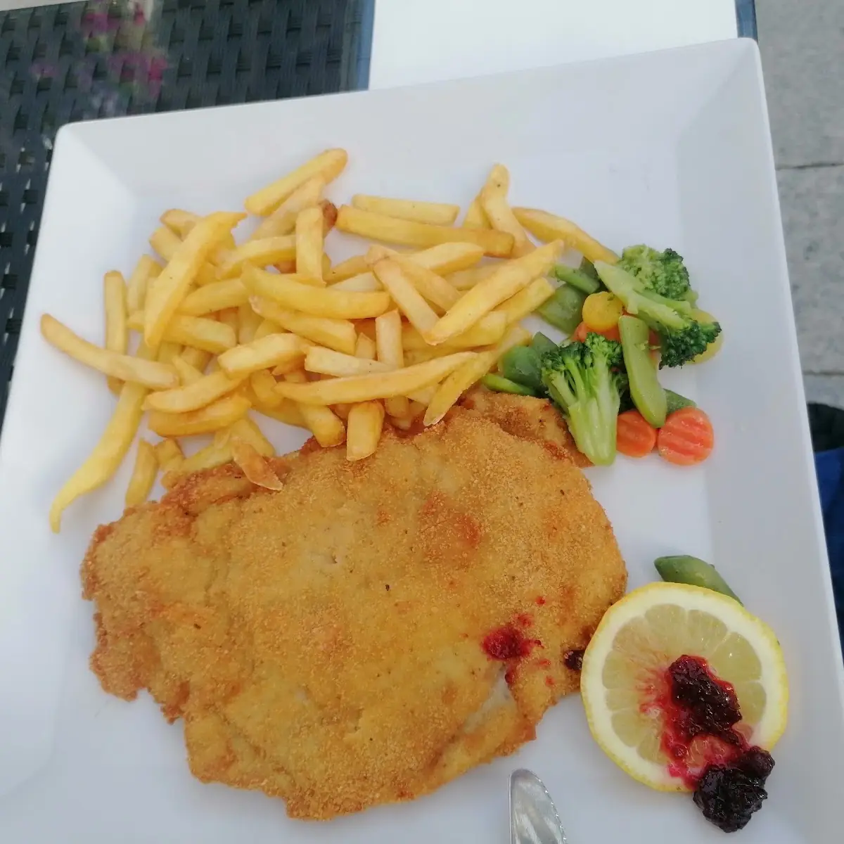 Gordon Bleu Mit Pommes
