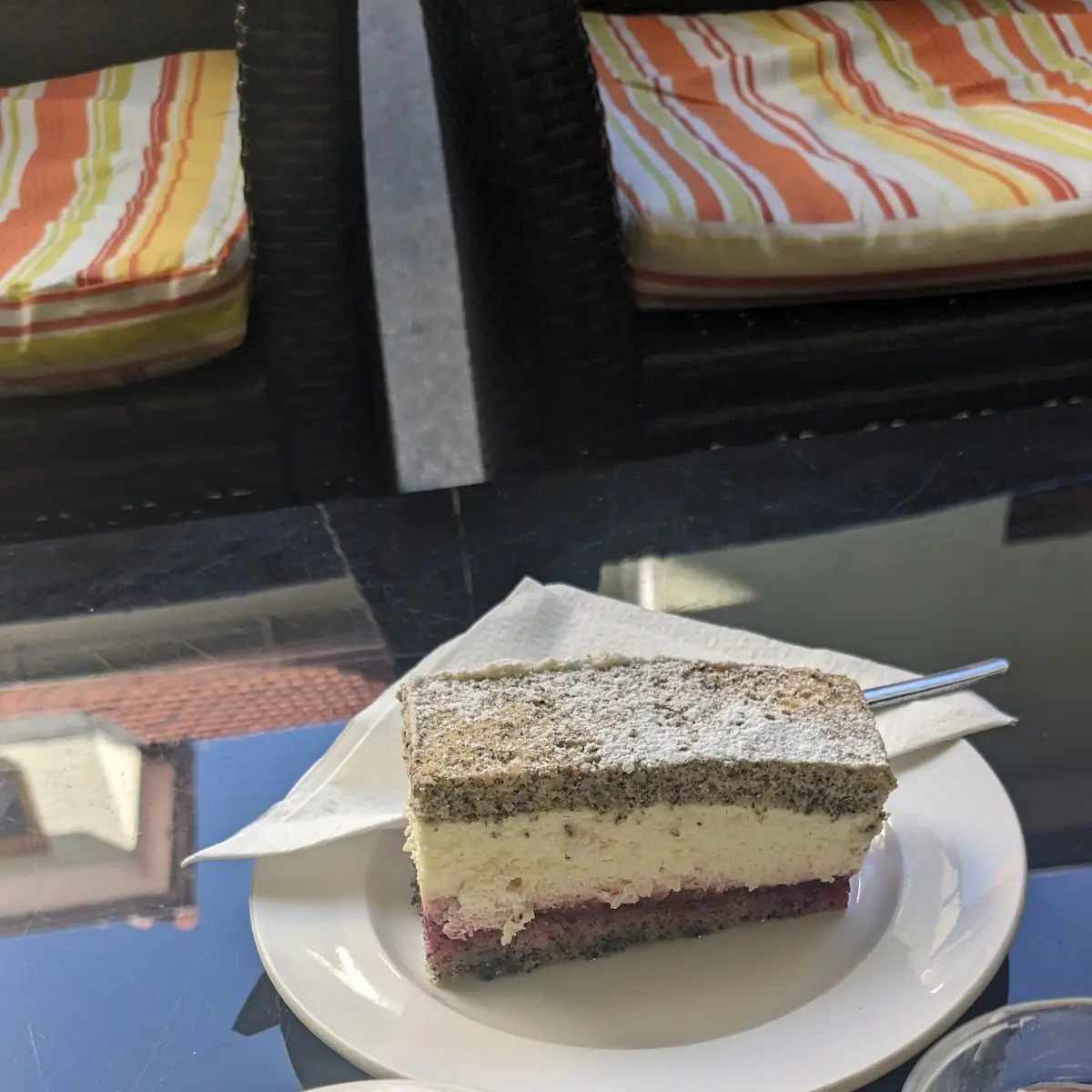 Mohn-himbeer-schnitte