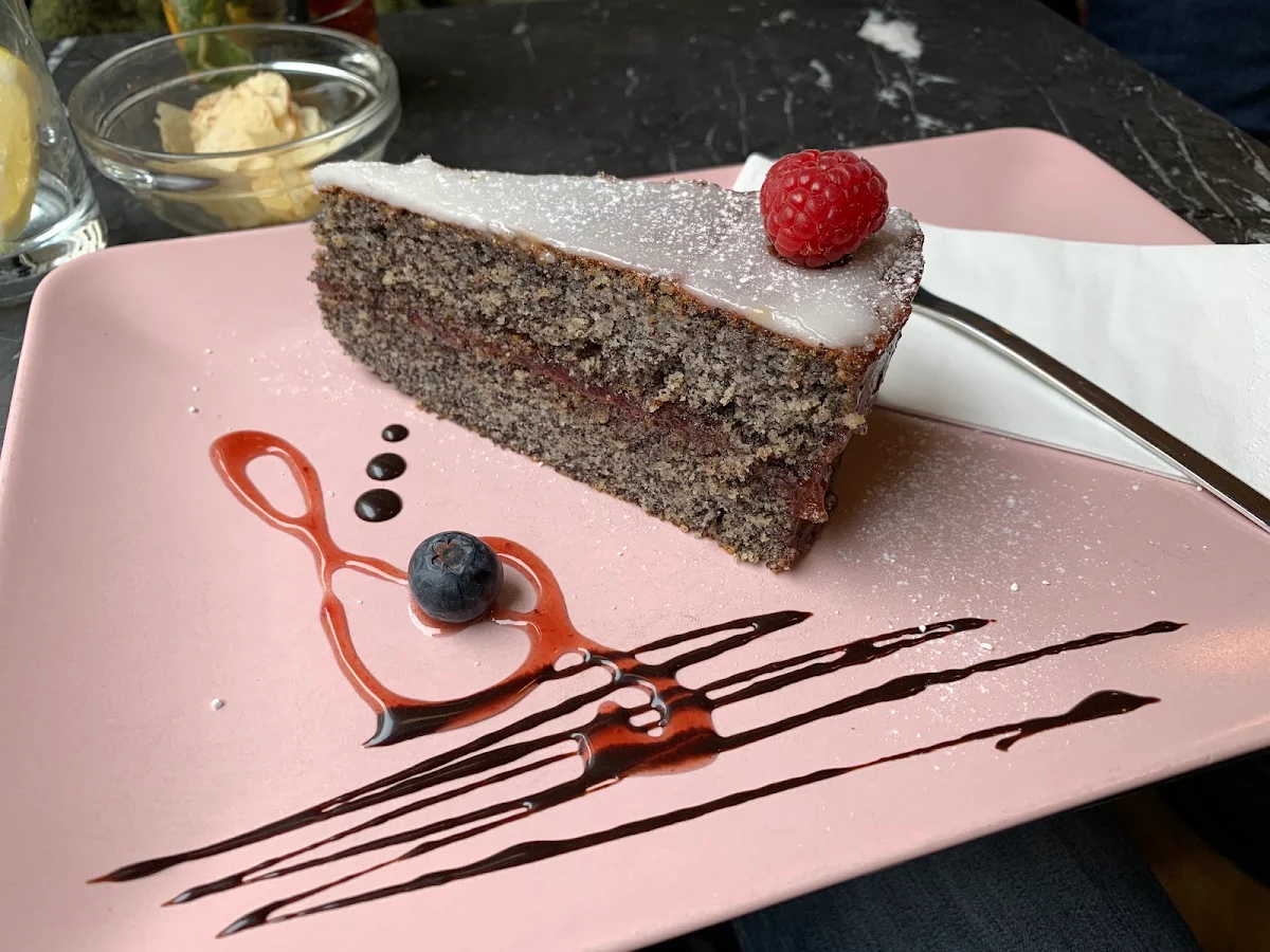 Saftige Mohntorte