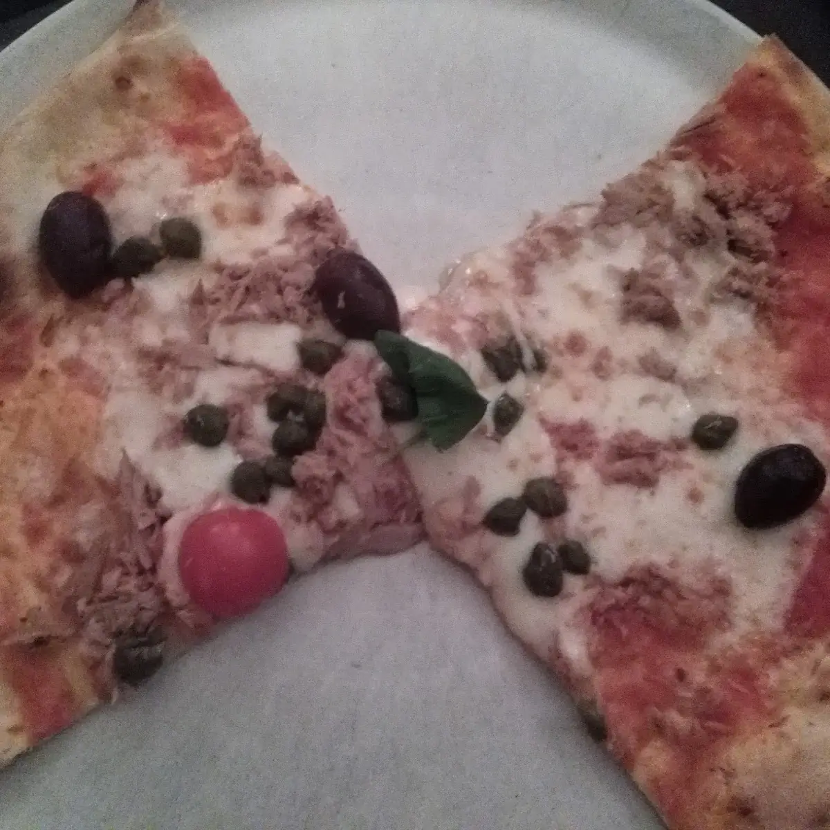 Pizza Tonno