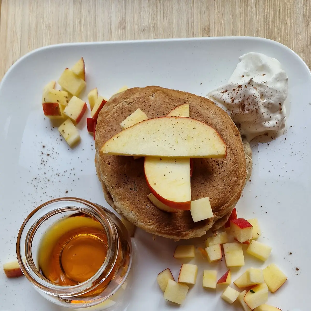 Pancakes Mit Apfel &Ahornsirup