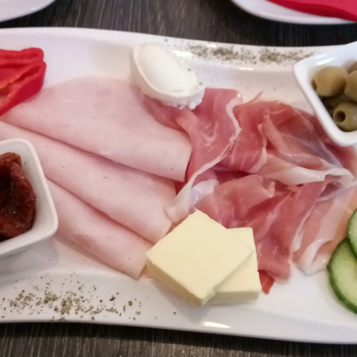 Mediterranes Frühstück Mit Extrawunsch Putenschinken