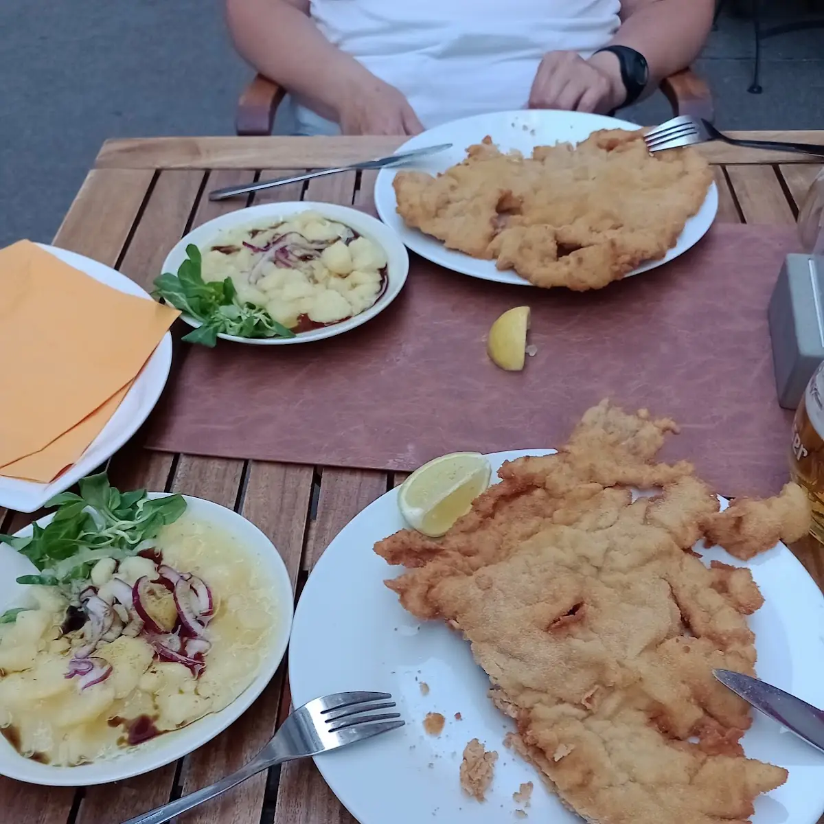Wiener Schnitzel Vom Kalb Mit Kartoffelsalat