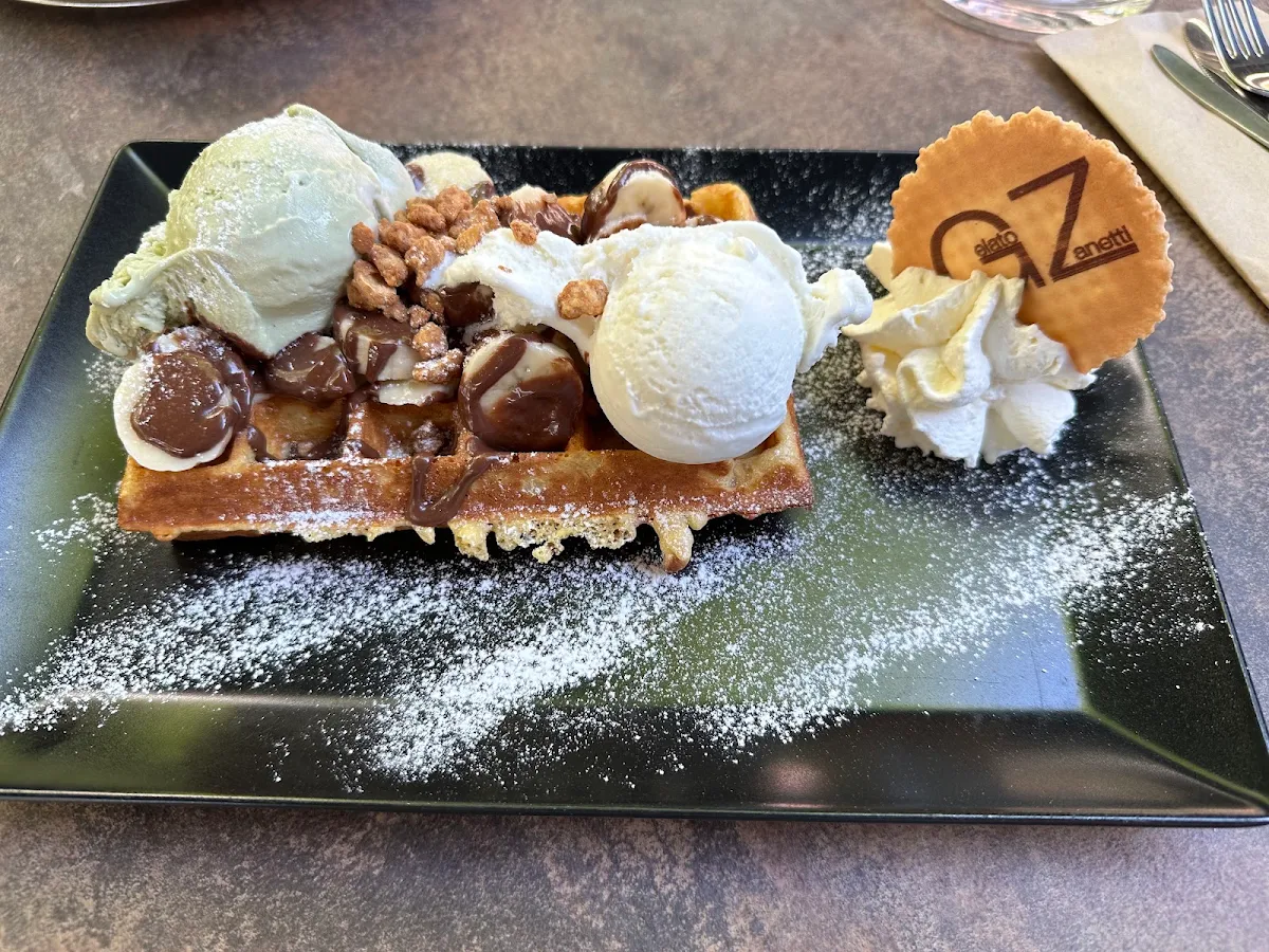 Maroni Waffel Mit Haselnusseis