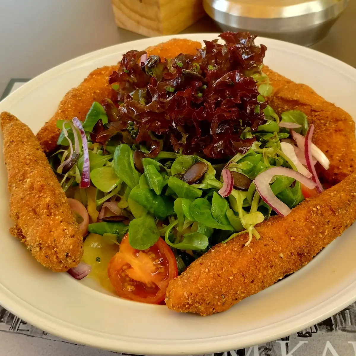 Backhendlstreifen Mit Vogerlsalat, Gasthaus ZUM KAISER
