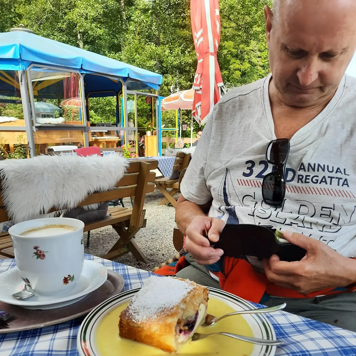 Topfenstrudel Mit Vanillesauce