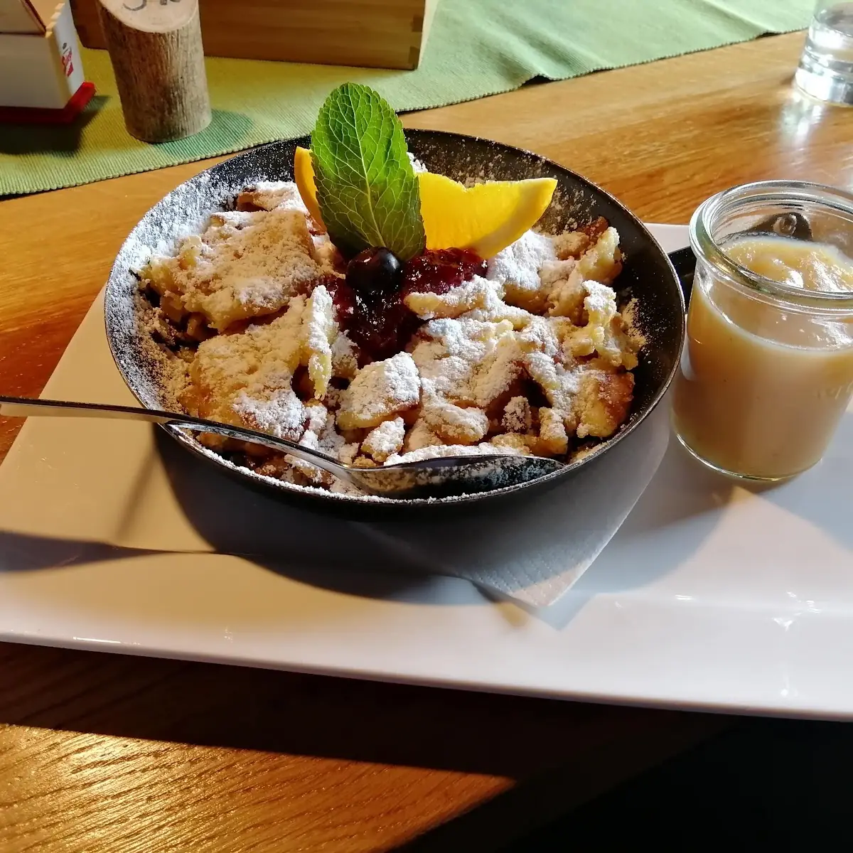 Pfannkuchen Mit Apfelmus
