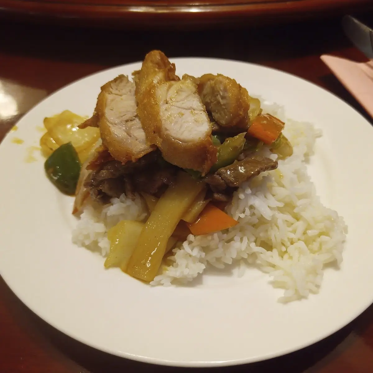 Knuspriges Huhn Auf Heisser Platte