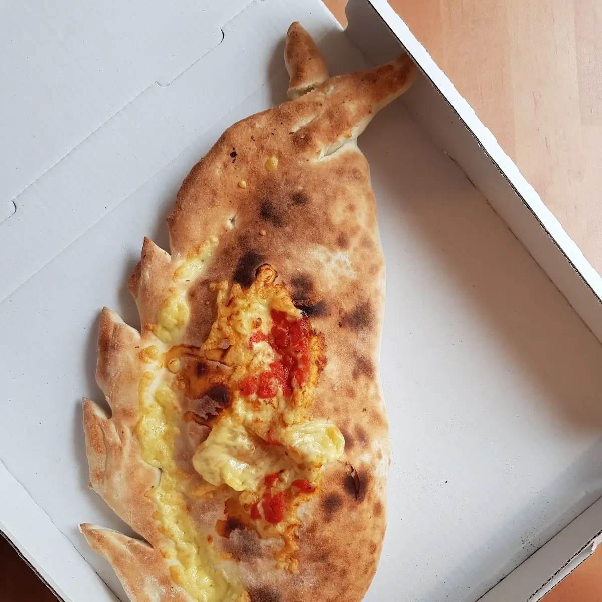 Pizza Calzone Zusammengeklappt