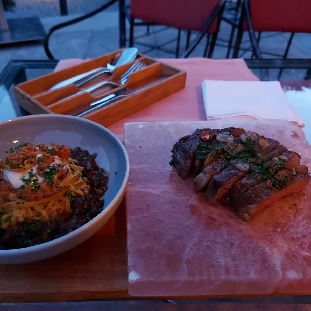 Entrecote Mit Pfifferlingen Und Nudeln