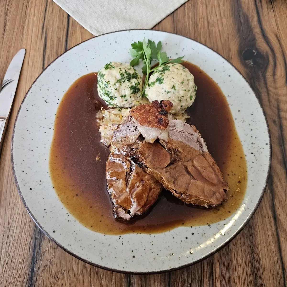 Schweinebraten Mit Kruste