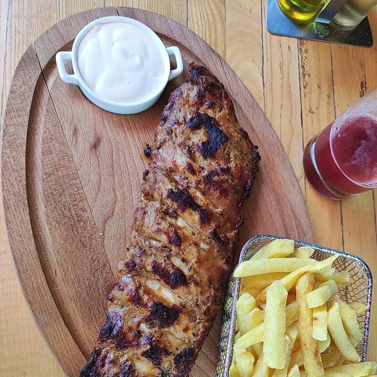 Schweinsripperl Mit Pommes