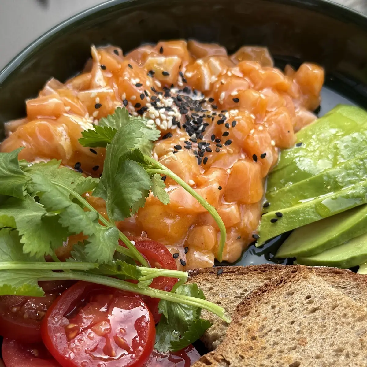 Lachs-avocado Tatar