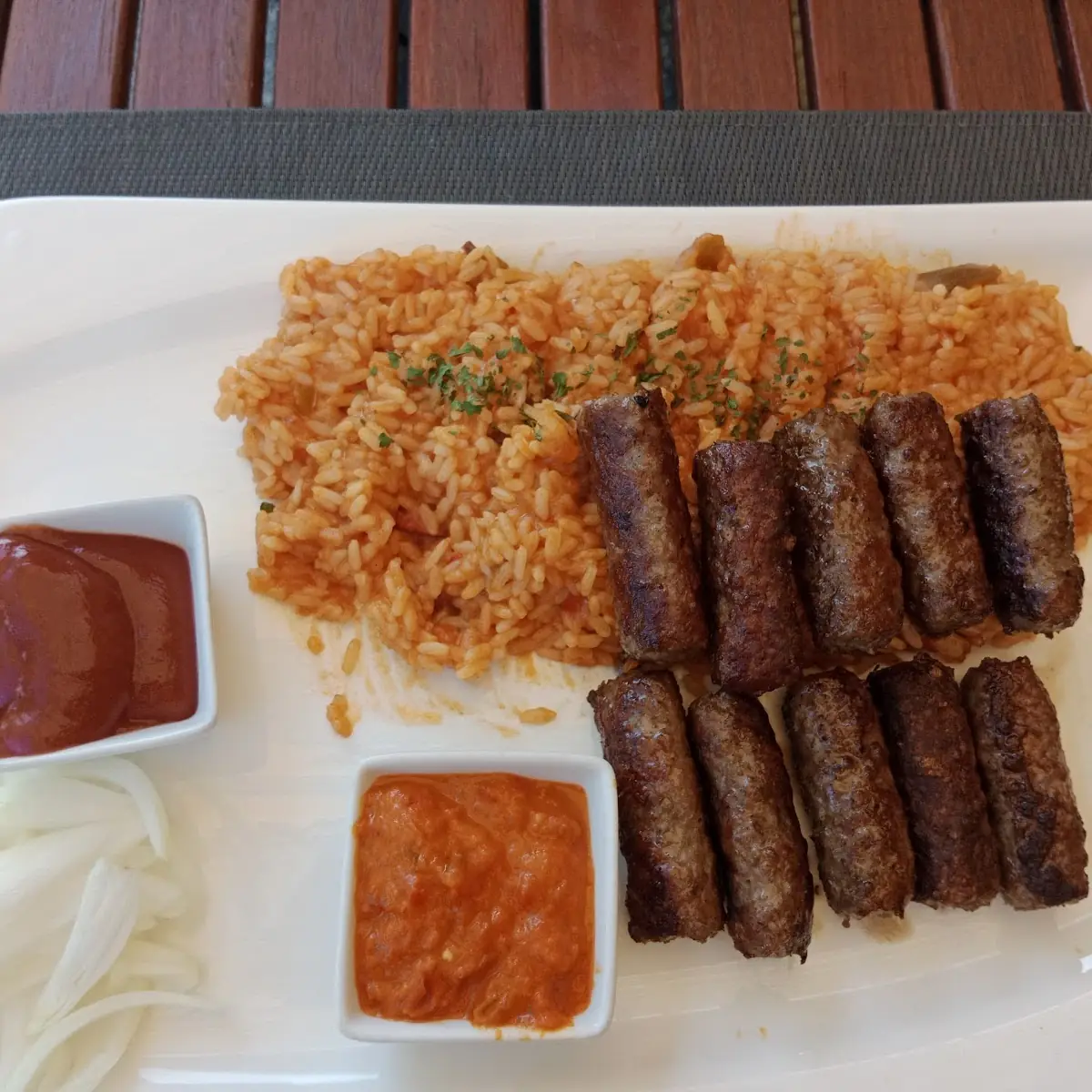 Cevapcici Mit Djuvic Reis