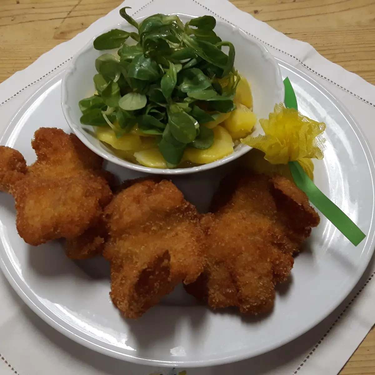 Backhendl Mit Erdapfel Vogerlsalat