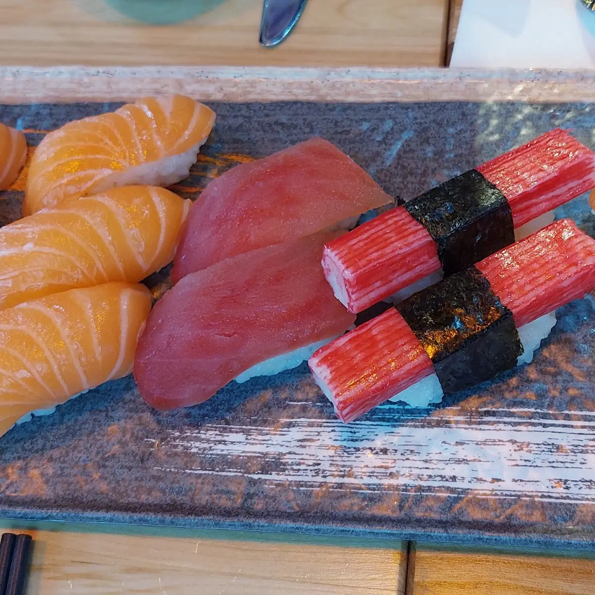 Verschiedene Sushi Variationen