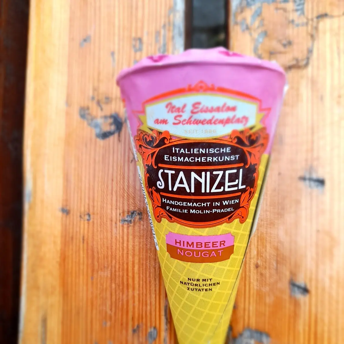 Stanizel Himbeer & Nougat Eis Mit Schokostückchen V Eisautomaten