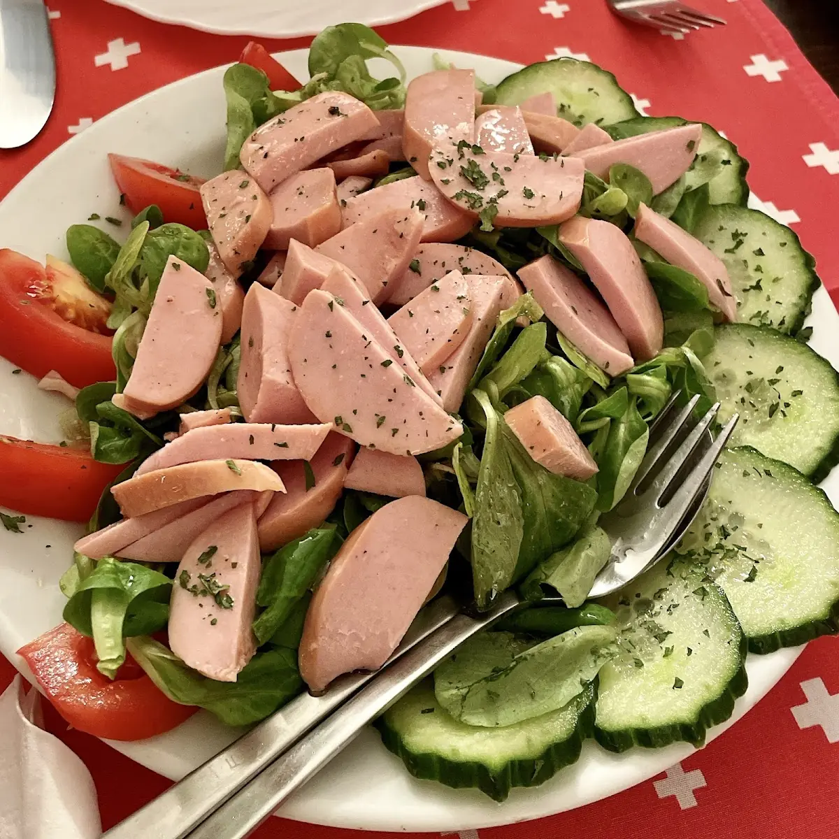Sausage Cheese Salade