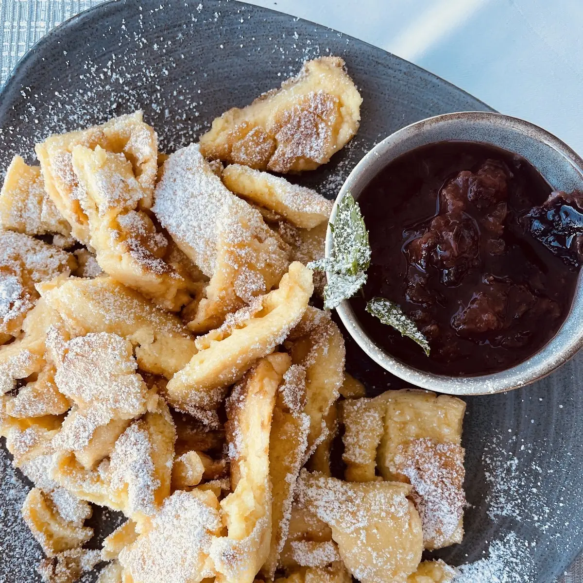 Kaiserschmarren Mit Zwetschgenröster