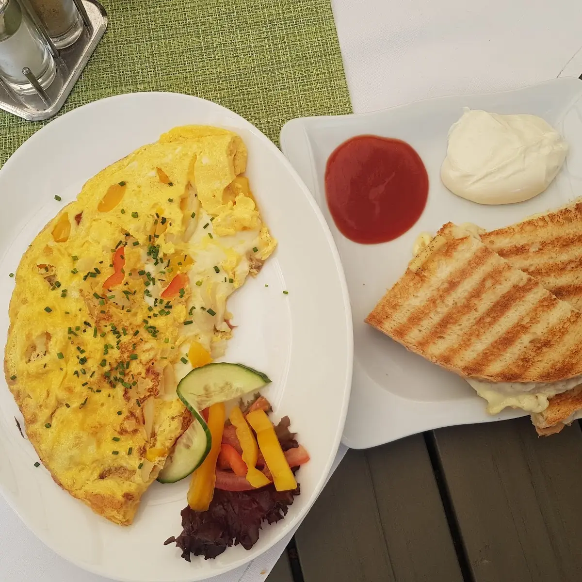 Omelette and Cheese Toast