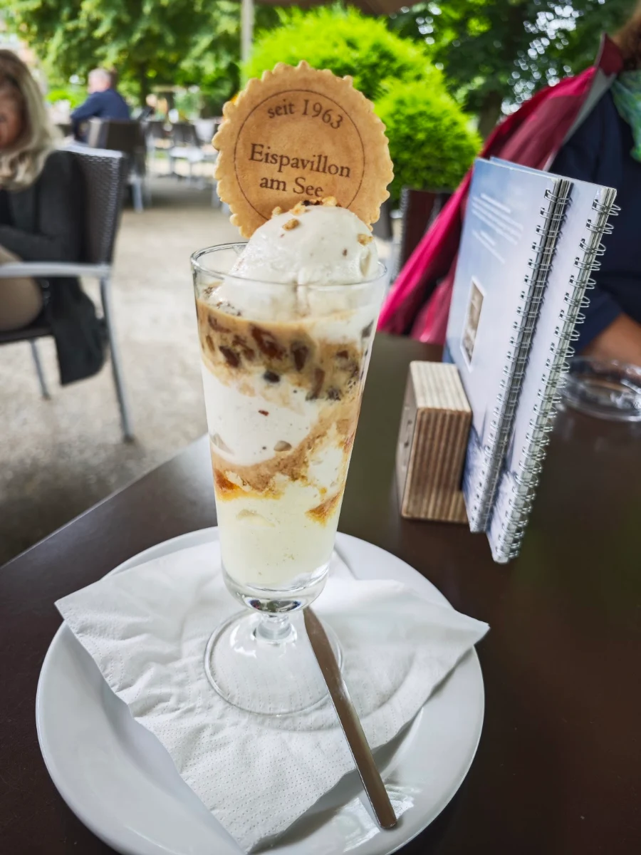Malaga Eisbecher
