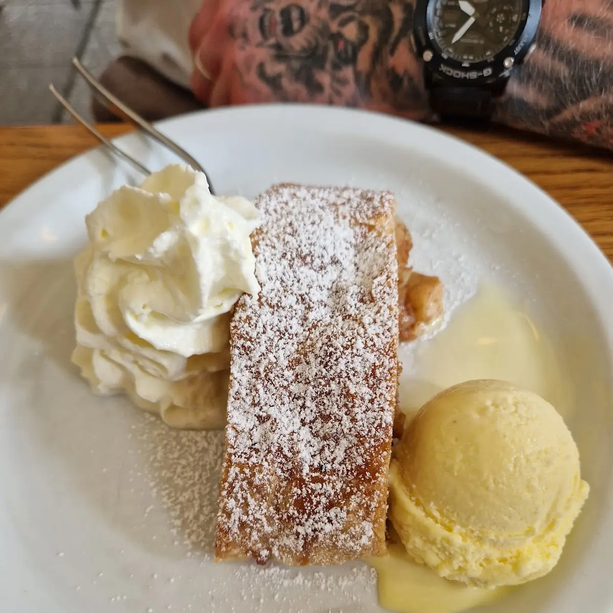 Wiener Apfelstrudel
