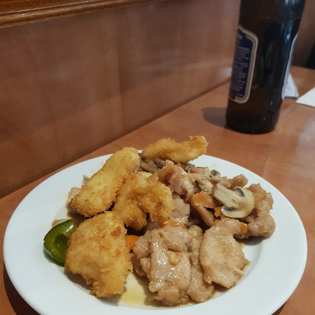Gebackenes Und Gegartes Hühnerfleisch