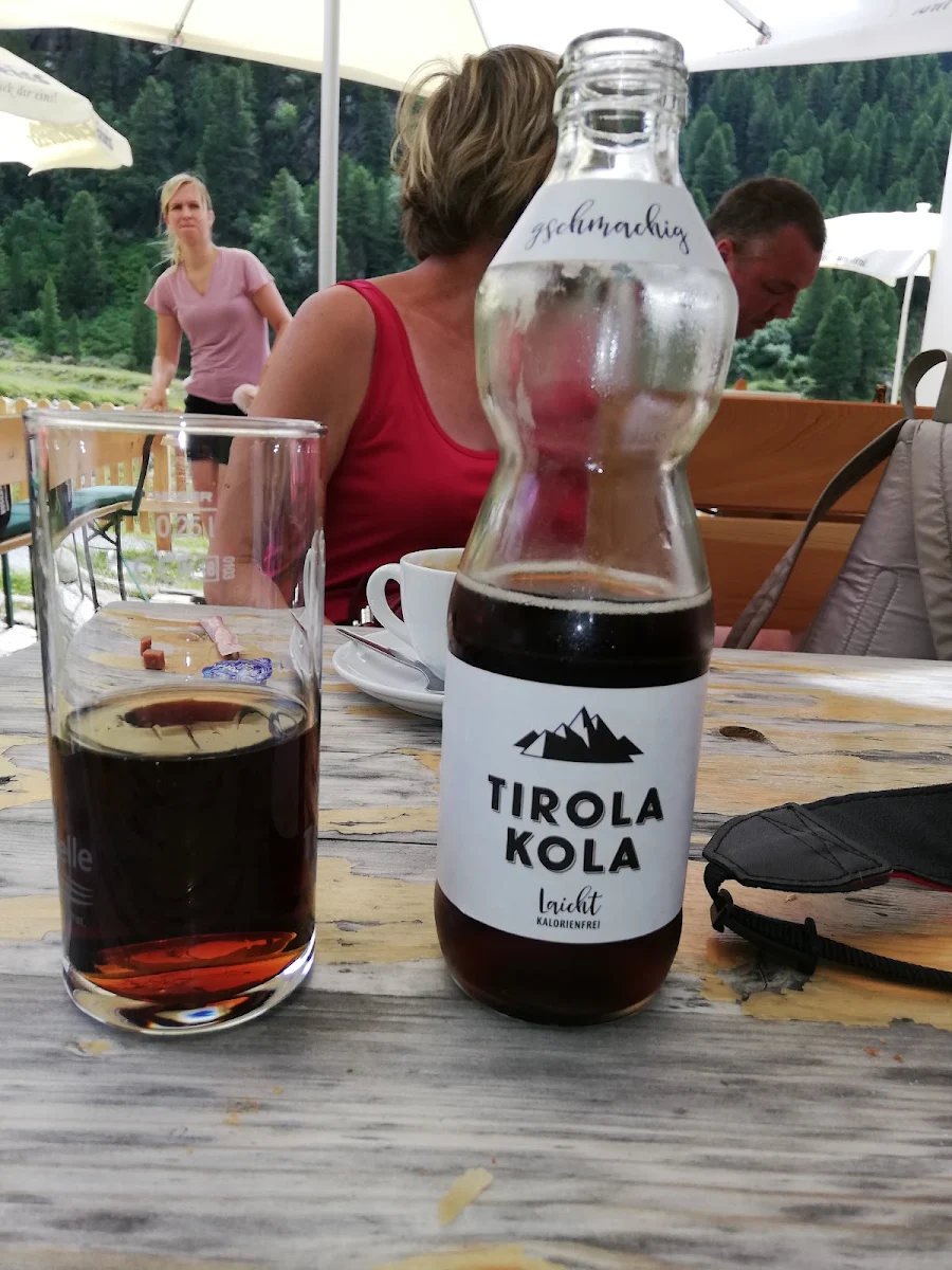 Cola
