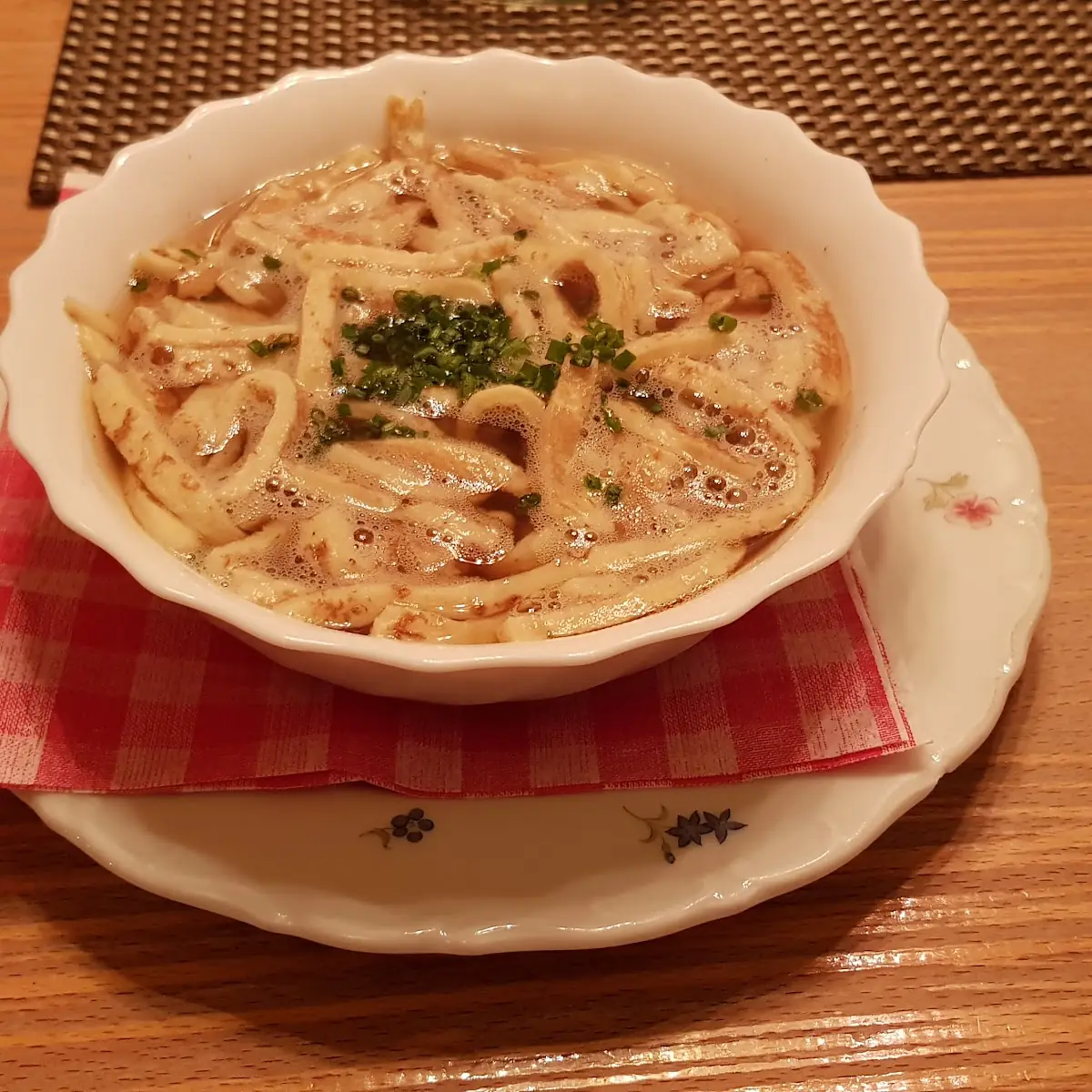 Rindersuppe Mit Fritatten