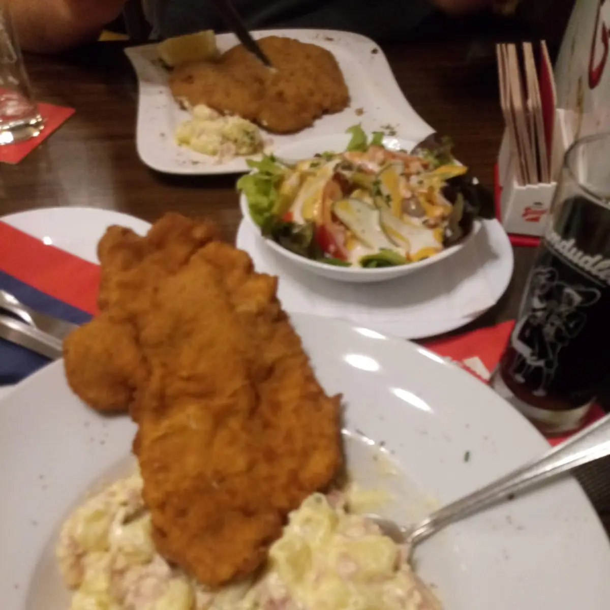Wiener Schnitzel Mit Gemischten Salat