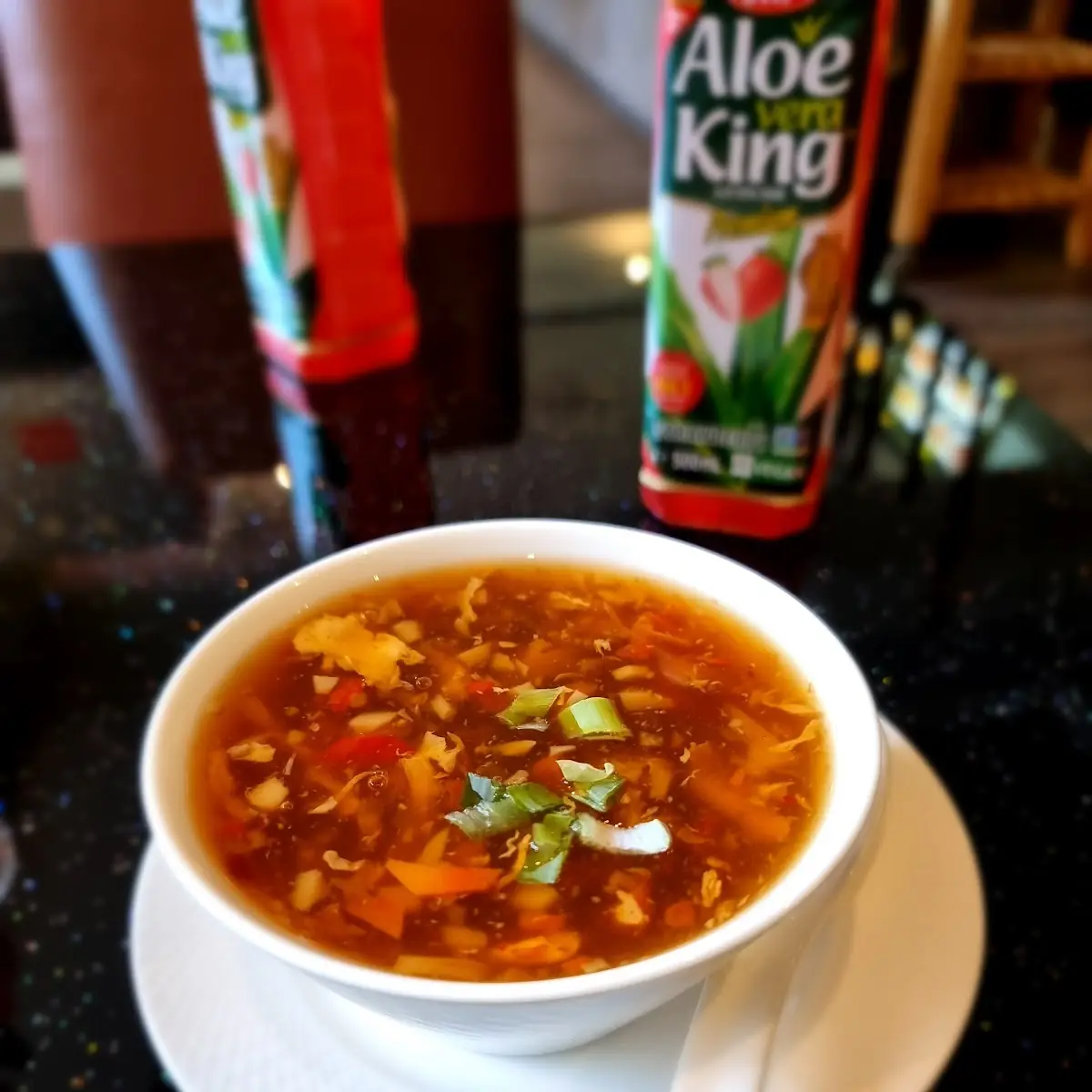 Pikant Säuerliche Suppe