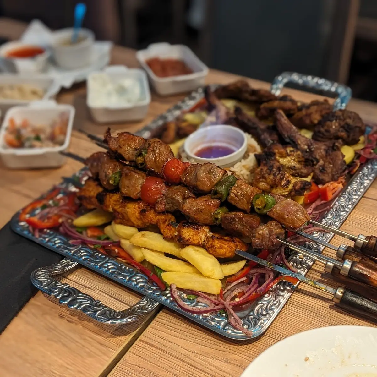 Grillplatte Für Mehrere Personen