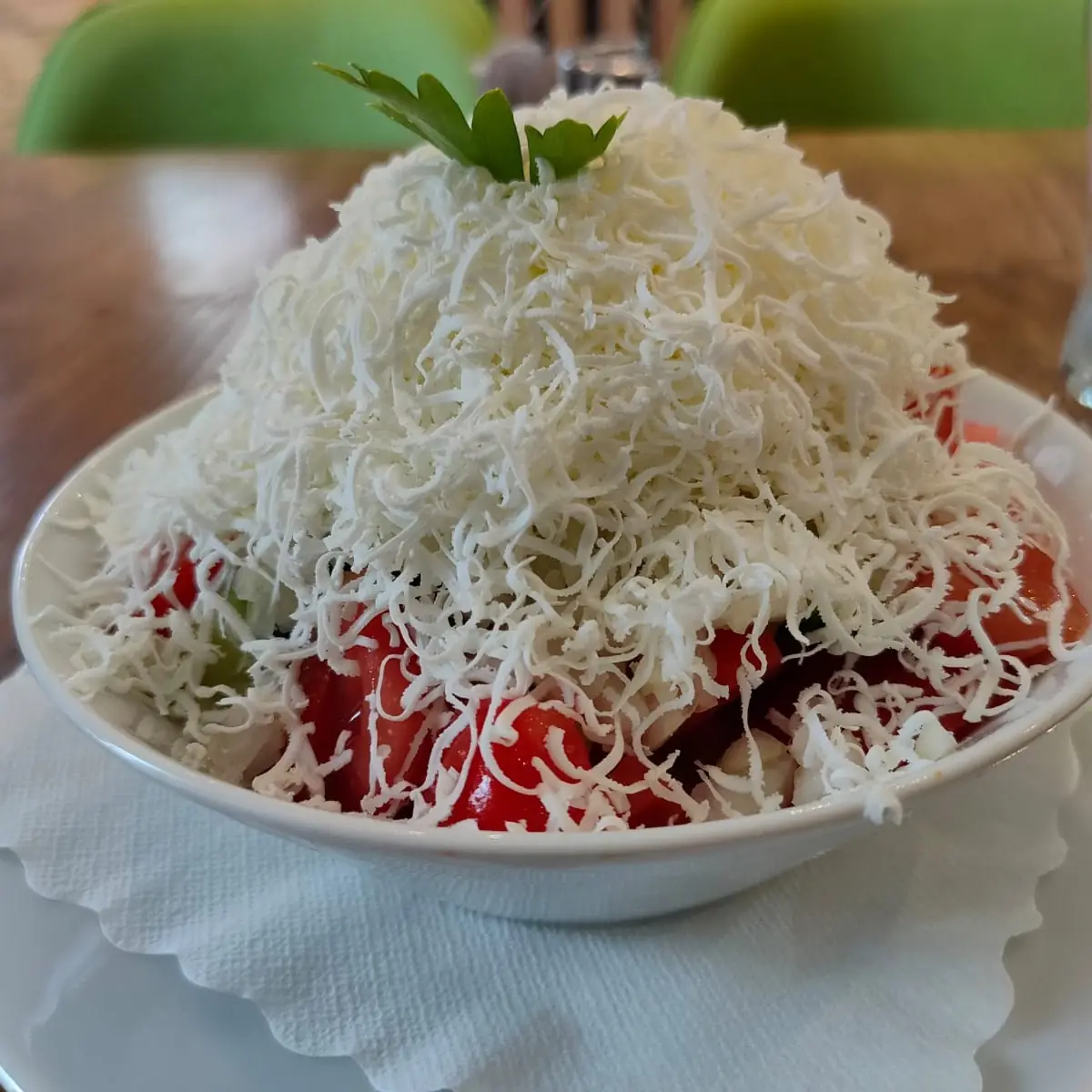 Sopska Salata