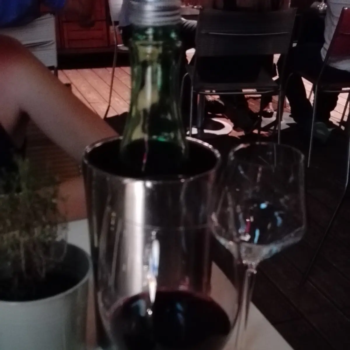Glas Rotwein