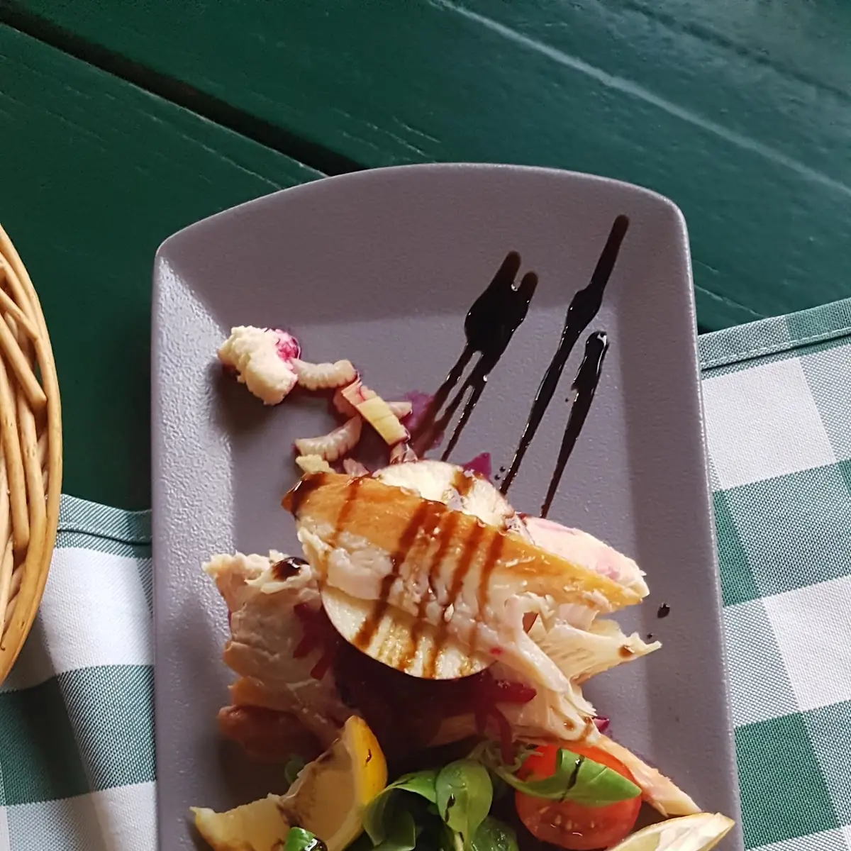 Tiroler Gröstl Mit Spiegelei Und Krautsalat