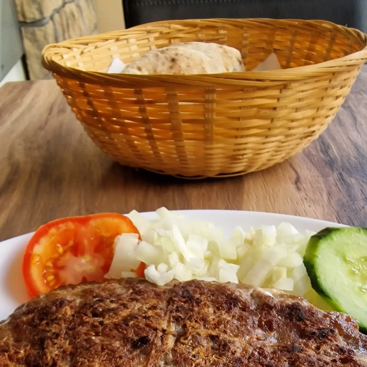 Gefüllter Hamburger