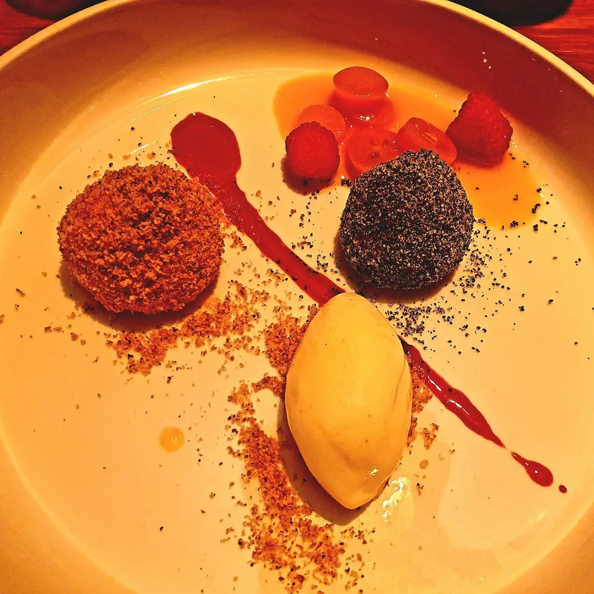 Mohn-topfenknödel Mit Nussbrösel