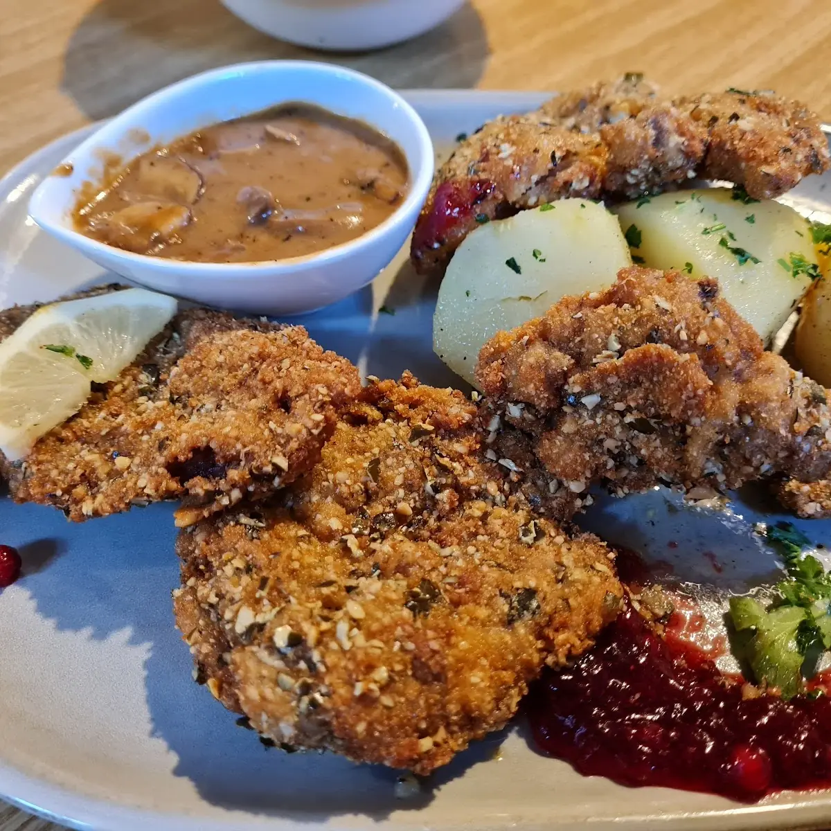 Gebackenes Rehschnitzerl In Kürbispanade