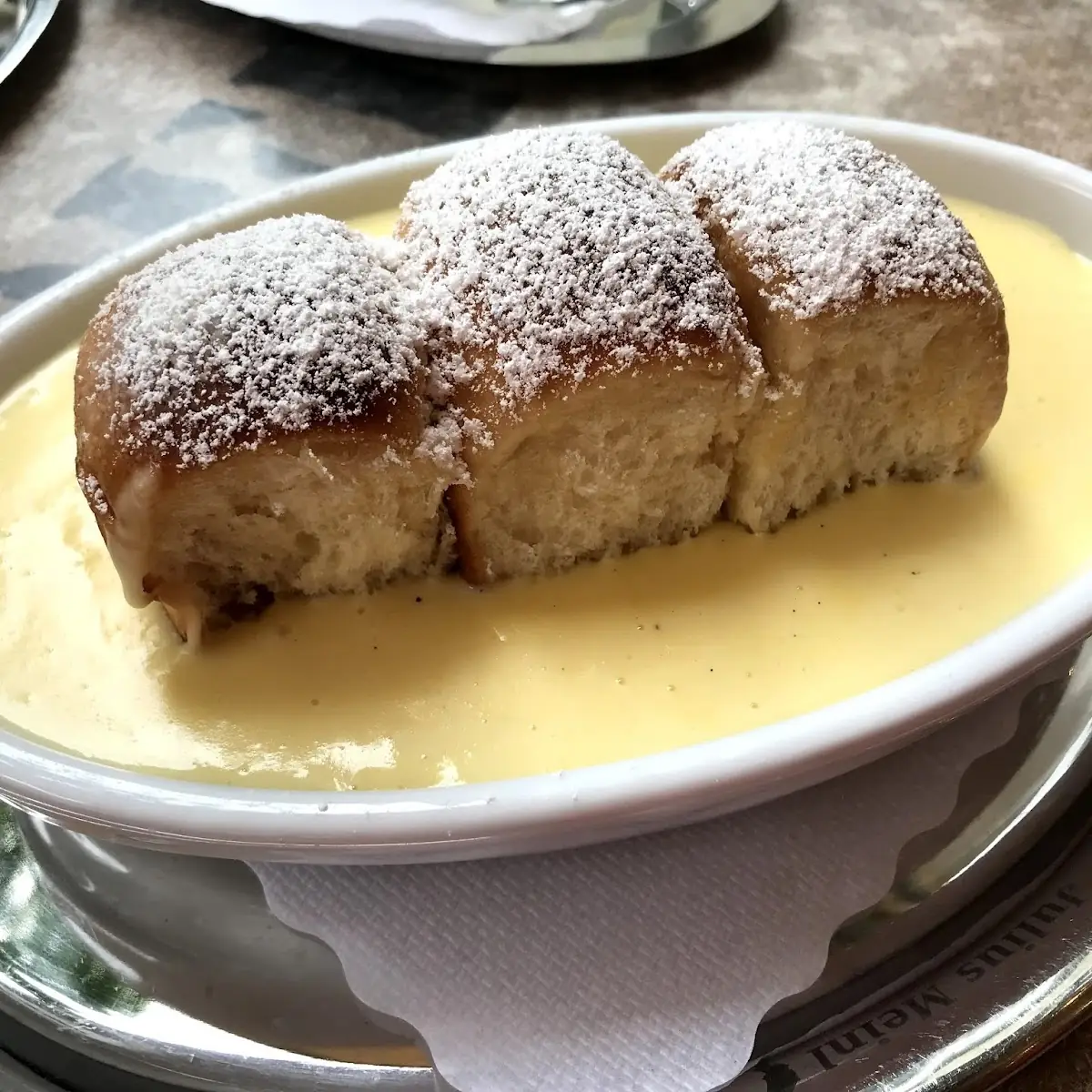 Buchteln Mit Vanillesauce